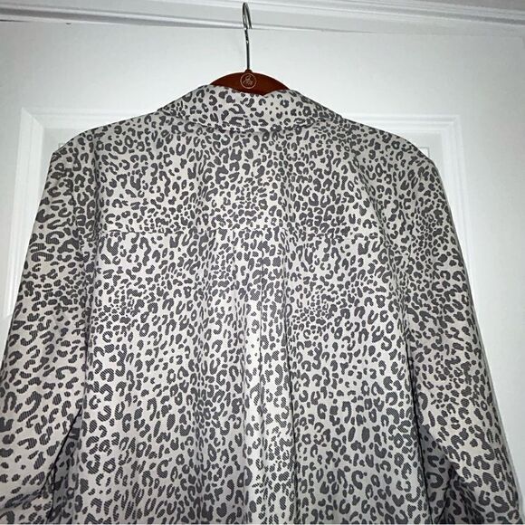 D&Co. Denim + Company Animal Print Button Front Blouse Top - Picture 6 of 6